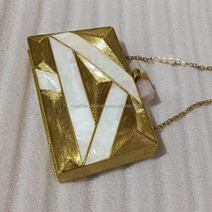 LuxuryHot Selling Mother of Pearl inlay Handcrafted Clutch Base de metal a precio asequible por RF Crafts - Product Image 3