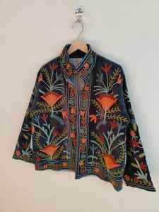 Chaqueta de terciopelo naranja Suzani bordada a mano, abrigo estilo indio hecho a mano, túnica nupcial boho, chaqueta para festivales, regalo para ella/él - Product Image 5