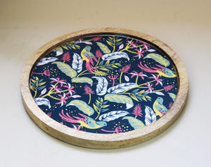 Plateau de service rond en bois multicolore élégant impressions numériques pour cuisine maison hôtel et restaurant par Falak World Export - Product Image 1