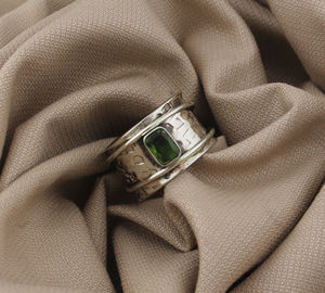 Anillo de banda con engaste de bisel de peridoto natural, plata de ley 925, piedra preciosa verde oliva auténtica, piedra de nacimiento de agosto, joyería apilable - Product Image 2