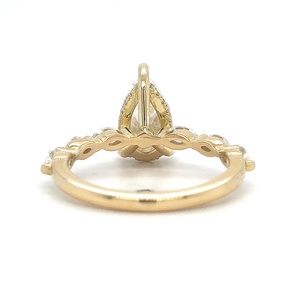 Bague en or pur 14 carats avec diamant de laboratoire taille poire certifié IGI, faite à la main - Product Image 2