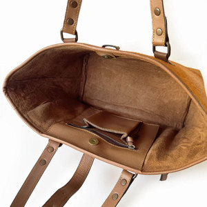 Brown Genuine Leather Leopard Pattern Arcuate Shoulder Strap Minimalist Style Outdoor Use Female Handbag - Product Image 5