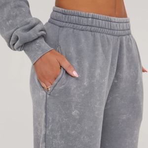 Crop top sur mesure en dentelle brodée vintage délavée à l'acide avec cordon de serrage, ensemble de survêtement respirant pour femme, design 2-en-1, style Hip Hop, idéal pour l'hiver - Product Image 3