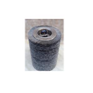 Brosse à rouleaux en fil d'acier de fabrication indienne pour le nettoyage des machines ou des tuyaux et des surfaces métalliques, disponible au meilleur prix - Product Image 1