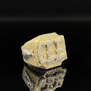 Anillo de Moissanita con Gran Brillo - Product Image 1