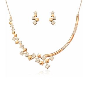 Ensemble collier et boucles d'oreilles géométriques plaqués or rose avec cristaux en strass pour femmes, bijoux de fête, ensembles de bijoux tendance - Product Image 1
