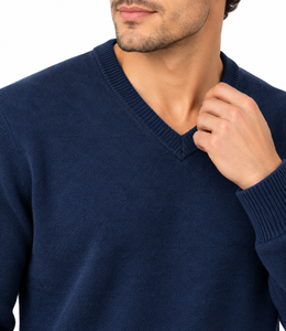 Pull en maille chaud pour homme Livster bleu marine col en V, classique, couleur unie, hiver, col, poignets et ourlet côtelés - Product Image 4