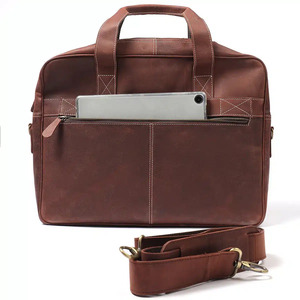 Maletín clásico de cuero marrón para portátil con cierre de cremallera y correa para el hombro para uso laboral - Bolso delgado de cuero marrón para portátil - Product Image 2