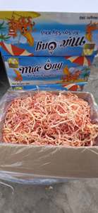 Calamars déchiquetés cuits à la vapeur avec du lait de coco, snack de fruits de mer assaisonnés à la noix de coco, calamars déchiquetés du Vietnam, emballage en sachet refermable, calamars séchés - Product Image 5