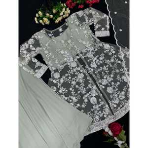 Hermosos conjuntos de ropa de fiesta para mujer Fancy Top Bottom y Dupatta - Product Image 4