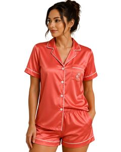Conjunto de pijama de satén rosa coral personalizado para mujer, ropa de dormir de seda de lujo, ropa de dormir con bolsillos bordados, conjunto de pantalones cortos suaves para estar en casa - Product Image 1