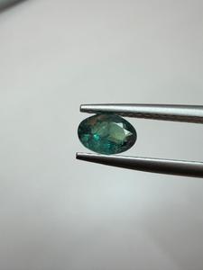 Alexandrite Pierre précieuse en vrac, taille ovale, vert turquoise, facettée, rare, pour collectionneur, pour la création de bijoux fins, pierre naturelle - Product Image 1