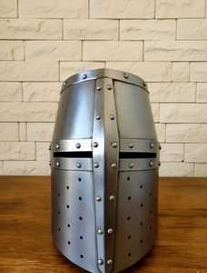Casco de Caballero Alado con Grandes Alas, Hecho a Mano en Acero, para Cosplay y Coleccionistas, Talla Adulto - Product Image 2