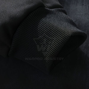 Sweat-shirt confortable pour homme en coton mélangé avec design personnalisé, idéal pour les tenues quotidiennes d'hiver. - Product Image 4
