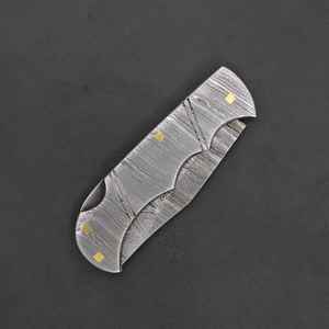 Couteaux pliants dotés d'un roulement à billes et d'un système de verrouillage robuste pour une ouverture fluide et un contrôle stable - Product Image 6