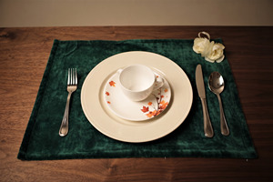 Ensemble de sets de table rectangulaires en velours vert émeraude classique de haute qualité, écologiques, lavables, antidérapants, pour restaurant - Product Image 4