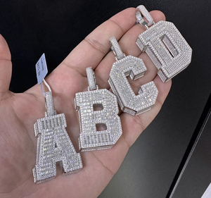 Colgantes de Letras A B C D Plateados en Plata con Diamantes Moissanite Estilo Hip Hop, Amuletos de Moda Unisex - Product Image 1