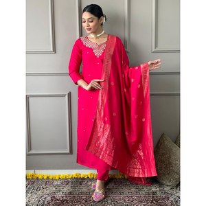 Hermosa marca JC, ropa de fiesta rosa oscuro, parte superior e inferior con Conjunto elegante de tamaño Dupatta XL - Product Image 2