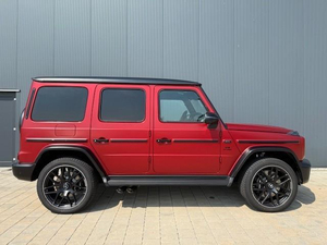 Mercedes Classe G G63 AMG Turbo V8 4.0L Euro6 R20 d'occasion en bon état, transmission automatique, conduite à gauche, break, toit ouvrant en tissu - Product Image 2