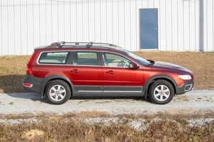 Volvo X-C-7-0 3.2 A-W-D 2011 - Product Image 2
