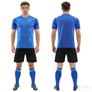 Maillot de football personnalisé par sublimation, col en V, manches courtes, respirant, anti-transpiration, séchage rapide, en mesh, uniforme adulte unisexe, kit d'équipe - Product Image 1