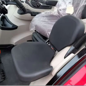 Tractor Massey Ferguson 5708 Dyna-4 de 4 ruedas motrices, usado con cuidado, a bajo precio. - Product Image 1