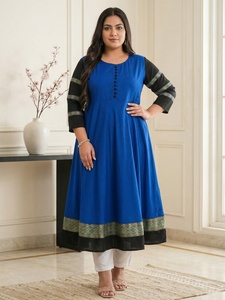Kurti Anarkali de Rayón para Mujer, Talla Grande, Estampado Floral Azul, Cuello Redondo, Mangas Tres Cuartos, Cómodo para Uso Diario - Product Image 1