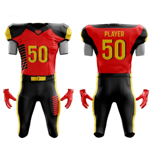 Ensemble d'uniformes de football américain personnalisés, motif cœur rose, maillot sublimé, manches courtes ajustées, 100% polyester, évacuation de l'humidité - Product Image 4