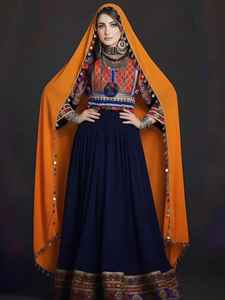 ชุดเดรสแบบดั้งเดิมของอัฟกานิสถานสำหรับผู้หญิง งานปักลายแบบวินเทจ ชุดเดรสกูจิอัฟกันแท้ ความยาวคลุมเท้า - Product Image 2