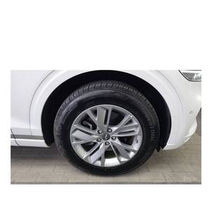 Genesis GV70 2.5T 2024, Gasolina, 2WD, Volante a la Izquierda, Caja de Cambios Automática, Asientos de Cuero, Cámara Trasera, Estándar de Emisiones Euro V, 22,426 km - Product Image 5