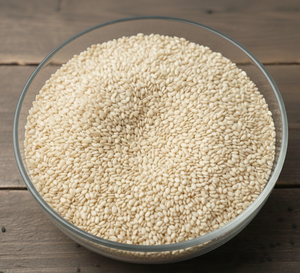 เมล็ดงาขาวออร์แกนิกแบบมีเปลือก 100% ธรรมชาติ เกรด A ไม่มีสารเติมแต่ง ผู้จัดจำหน่ายขายส่ง ส่งออกจากอินเดีย อายุการเก็บรักษา 12-18 เดือน - Product Image 1