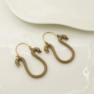 Pendientes Colgantes Vintage con Forma de Serpiente, Chapados en Oro Antiguo, de Latón, Joyería Unisex, Pendientes de Moda con Patrón Animal - Product Image 1