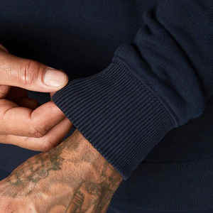 Ensemble de survêtement unisexe de luxe en molleton imprimé délavé à l'acide, comprenant un sweat-shirt épais à col rond et un pantalon de jogging fuselé - Product Image 4