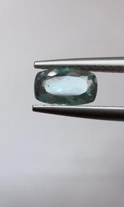 Alejandrita Natural Corte Cojín Verde Azulado 7.80x4.70mm 0.98ct Certificado IGI Cambio de Color para Joyería Personalizada Anillos/Pendientes - Product Image 3
