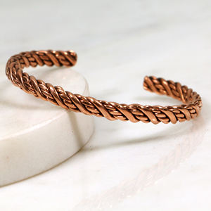 Bracelet manchette torsadé en laiton fait main pour hommes et femmes - Jonc ajustable en fil tressé - Bijou bohème doré rustique, idéal comme cadeau - Product Image 5