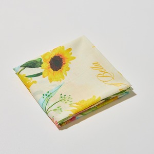 [K-ESSENTIALS] Pañuelo de algodón reutilizable de 50x50 cm, pañuelo cuadrado suave con estampado de flores amarillas de los años 60 - Product Image 1
