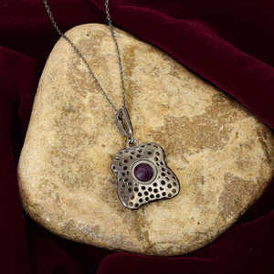 Collar de Plata de Ley 925 con Baño de Oro y Rodio Negro, Diseño con Dije de Amatista y Granate, Joyería Fina para Mujer - Product Image 6