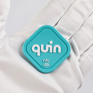 Étiquette NFC en caoutchouc PVC personnalisée pour vêtements, étiquette RFID en silicone lisible, patch en silicone transparent - Product Image 3
