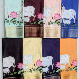 Sari en soie violette de qualité supérieure avec bordure en zari doré et pallu à motif de lotus et de vache – Vêtement traditionnel indien - Product Image 4