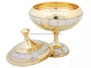 Incensario Religioso de Latón Antiguo con Decoración de Madreperla, Cáliz para Incienso - Product Image 2