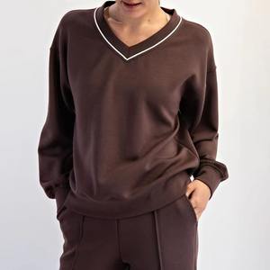 Sudadera de Mujer con Cuello en V de Alta Calidad, Logotipo Bordado en la Parte Delantera, Forro Polar de Invierno, Secado Rápido, Personalizada - Product Image 2