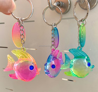 Llavero con Forma de Pez Colorido, Impresión UV, Material PS Duradero, Idea de Regalo de Recuerdo del Mundo Marino, con Opción de Logotipo Personalizado