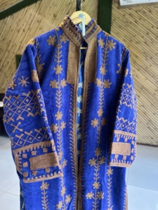 Chaqueta Bomber Larga de Mujer, Tejida a Mano, de Terciopelo Azul Rey, Transpirable, con Bordado Floral para Invierno - Product Image 2