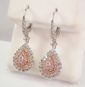 Boucles d'oreilles clous en argent sterling plaqué, serties de moissanite véritable taille ronde 2,00 carats, style mignon avec sertissage griffe - Product Image 3