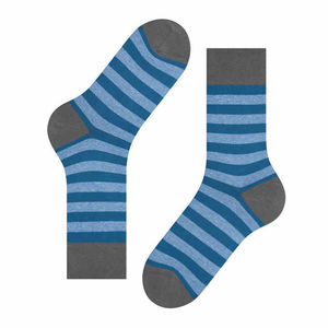 Nouvelles chaussettes de football unisexes, logo personnalisé, respirantes, chaussettes de sport de haute qualité 100%, pour hommes, selon la demande - Product Image 2