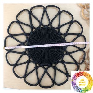 Set de table décoratif en rotin tressé à la main, élégant accent de table pour la maison, les restaurants, les cafés et les événements - Product Image 1