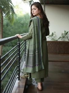 <b>Women</b> Green Rayon <b>Kurta</b> Set Dupatta Regular Fit Knee-Length Traditional Ethnic Wear Casual All Seasons India Pakistan Style - Product Image 6
