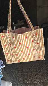 Bolso Tote de Algodón Acolchado de Color Sólido Hecho a Mano para Mujer - Elegante Bolso de Hombro para Compras - Product Image 2