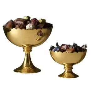 Bol à chocolat de luxe au design artisanal, grand format, finition argentée, design attrayant, bol en métal pour servir des friandises - Product Image 3