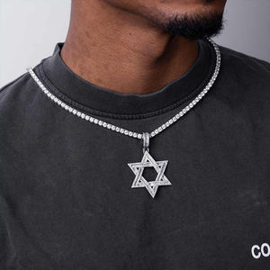 Colgante de estrella de David plateado para hombre con diamantes de imitación, joyería hip-hop, regalo para judíos, collar de moda con temática judía - Product Image 1